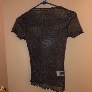 Mesh sparkle shirt w/ lettuce edge